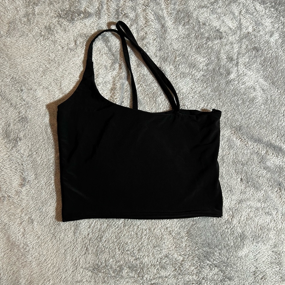 PrettyLittleThing Black Strappy Top